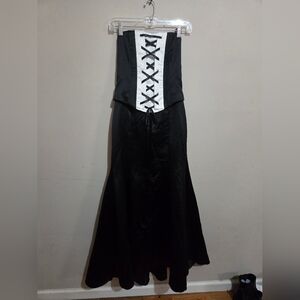 Jessica McClintock for Gunne Sax Black and White Corset Style Dress One Piece